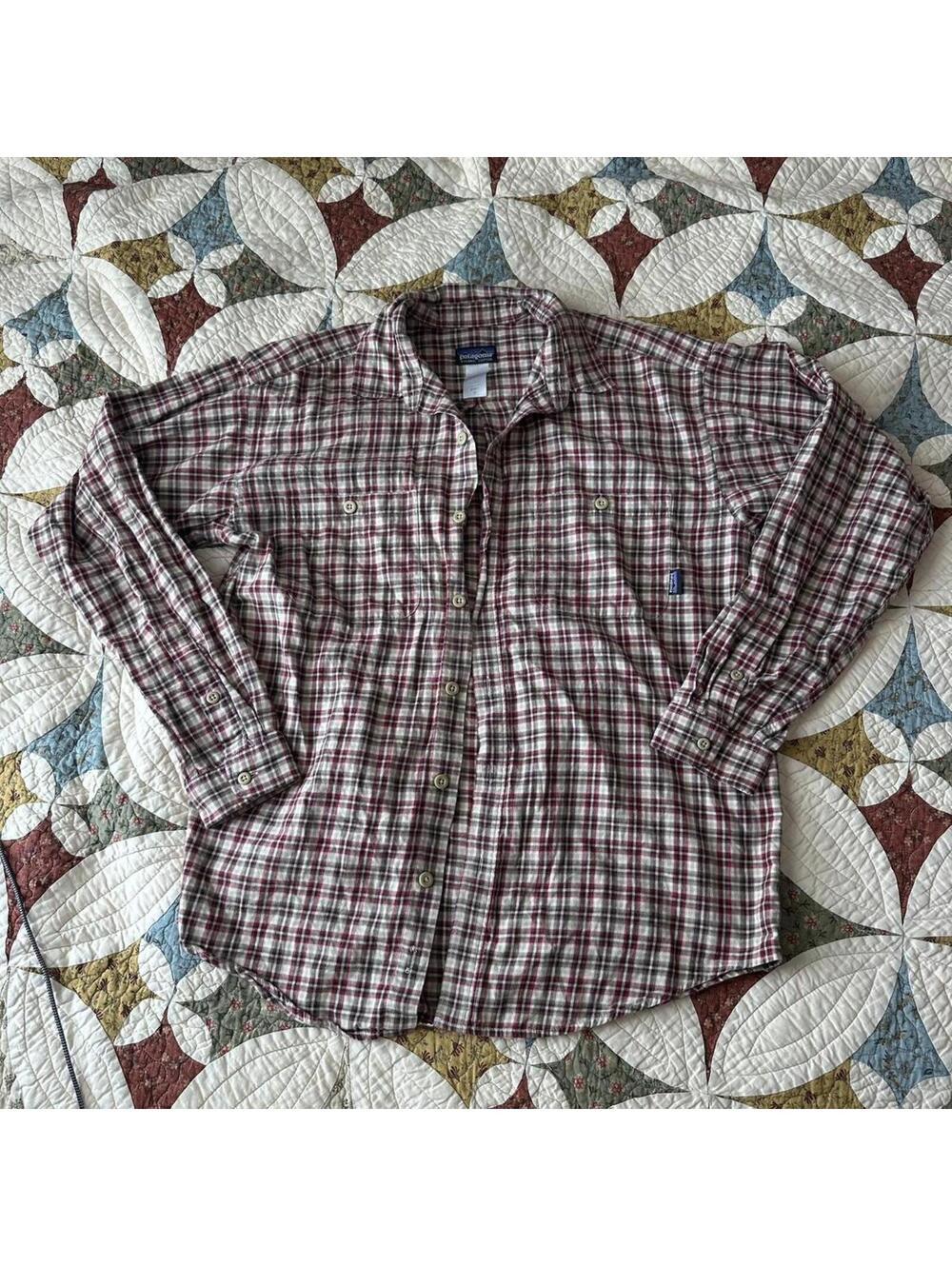 Patagonia Men's Long Sleeve Organic Cotton Plaid Button-Up Shirt outdoor granola